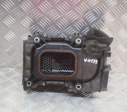 Volkswagen Golf VII Other engine bay part 03C145650B 03C103502K