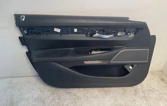 BMW 7 G11 G12 Front door card panel trim