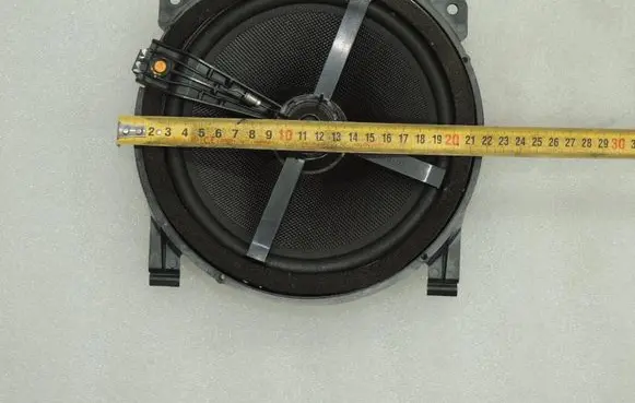 Volvo XC90 Front door speaker 8633110 9472300
