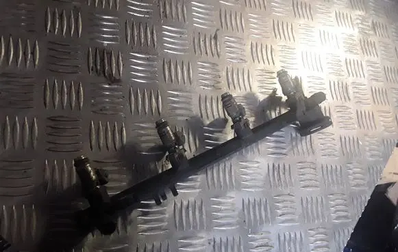 Renault Espace III Fuel injectors set 7700112777