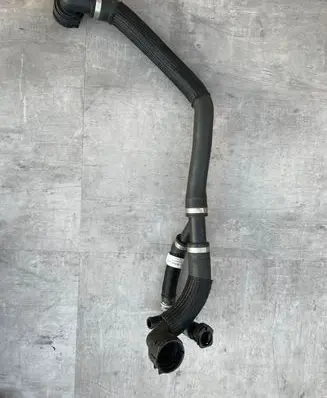 Land Rover Range Rover Evoque L551 Engine coolant pipe/hose K8D28260AC