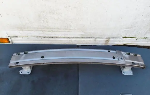 Nissan Qashqai Front bumper cross member 