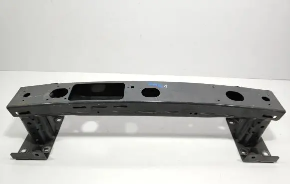 Land Rover Discovery 5 Front bumper support beam HY3210005AD