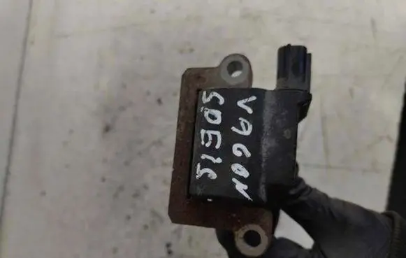Mitsubishi Space Wagon High voltage ignition coil