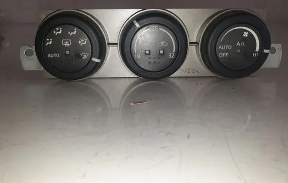 Nissan X-Trail T30 Climate control unit 27500EQ310