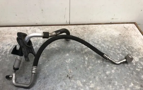 Air conditioning (A/C) pipe/hose