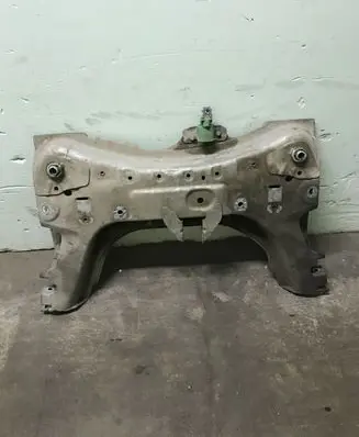Renault Clio IV Front subframe