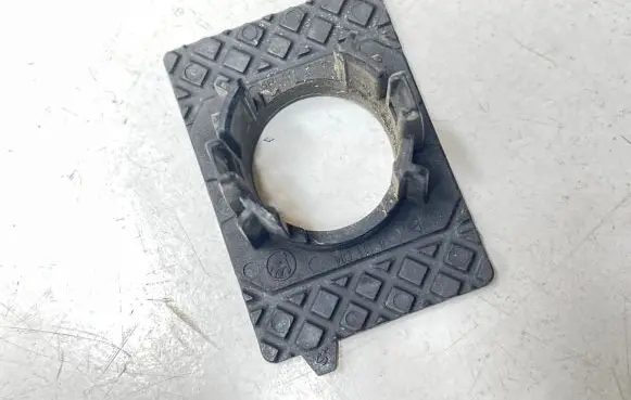 Skoda Octavia Mk3 (5E) Front parking sensor holder (PDC) 8111594
