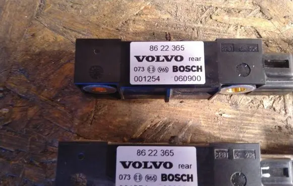 Volvo S60 Airbag deployment crash/impact sensor 9452777 001188 001242