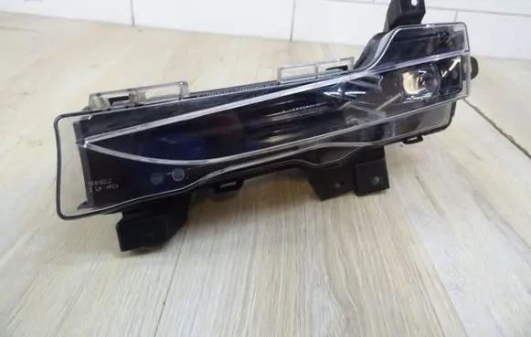 Tesla Model 3 LED Daytime headlight 162479700A