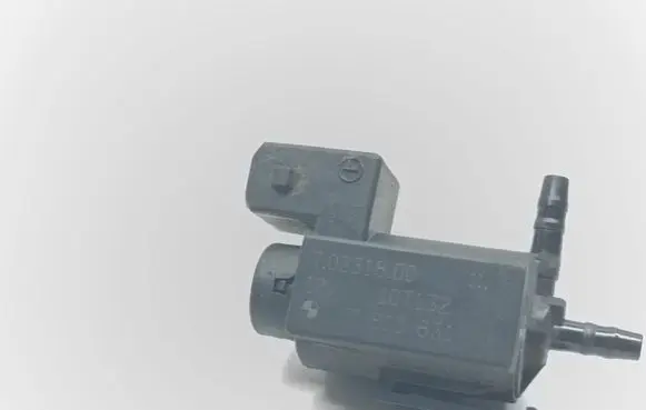 BMW 3 E90 E91 Vacuum valve 7810831