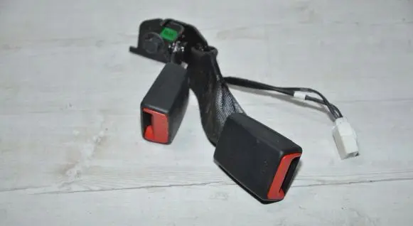 KIA Rio Rear seatbelt buckle 898B0H200