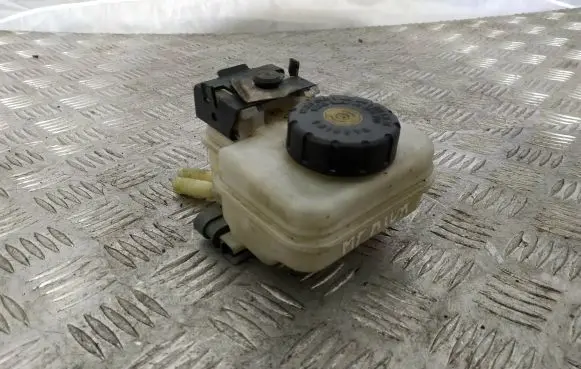 Opel Meriva A Brake fluid reservoir 3206716