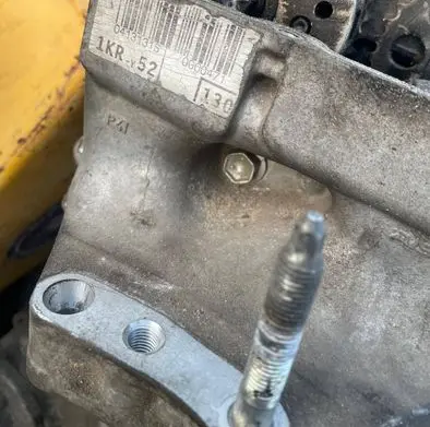 Toyota Yaris Timing chain cover 