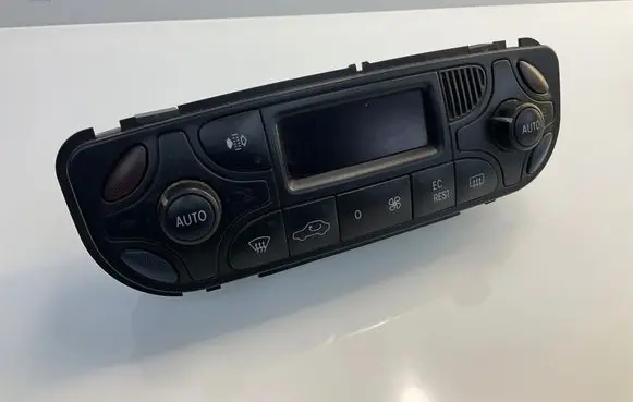 Mercedes-Benz C W203 Climate control unit 2038300585 9140010401 A0057303