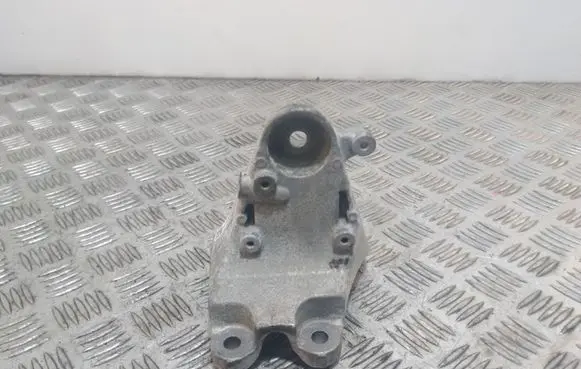 BMW 4 F32 F33 Engine mounting bracket 6859416