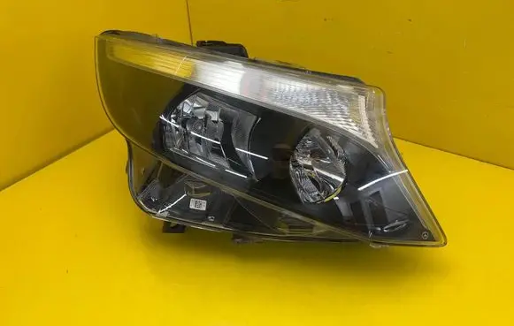 Mercedes-Benz V Class W447 Headlight/headlamp A4479067800