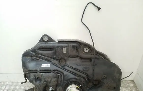 Toyota Prius (XW50) Fuel tank 