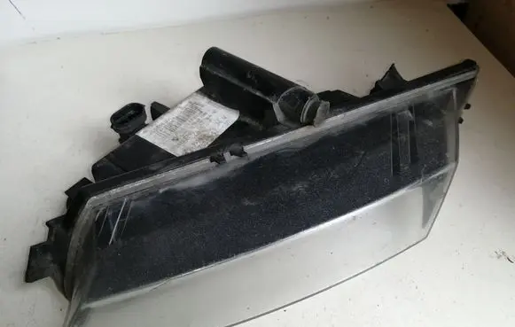 BMW 1 E81 E87 Front fog light 7181287 0305084001