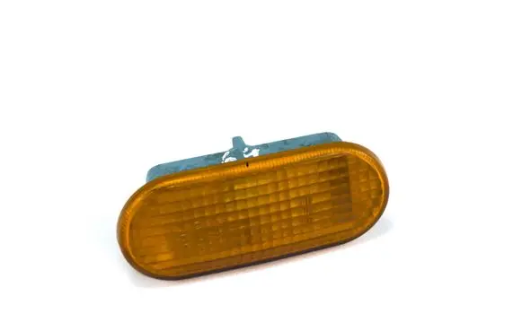 Volkswagen Golf IV Front fender indicator light 3B0949117
