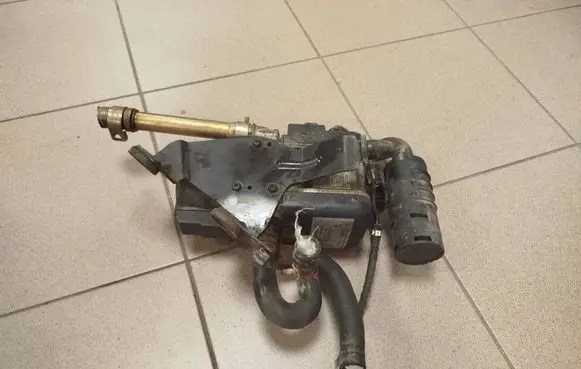 Mercedes-Benz GL X164 Auxiliary pre-heater (Webasto) a1645001598