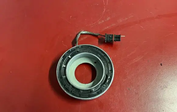 BMW X3 G01 Air conditioning compressor pulley 