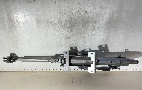 Volkswagen Touran III Steering wheel axle 5Q1419512E