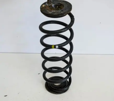 Volkswagen Golf V Rear coil spring