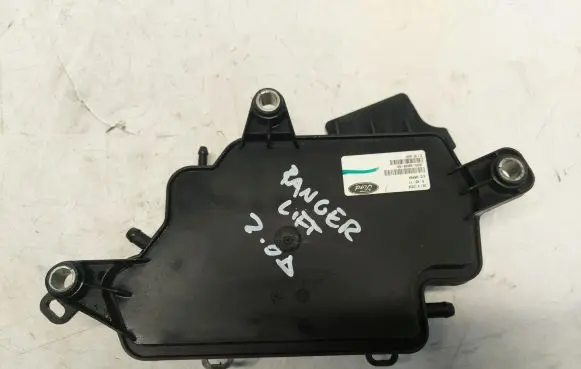 Vacuum air tank