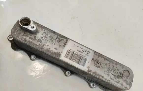 Maserati Ghibli Engine oil radiator 303876