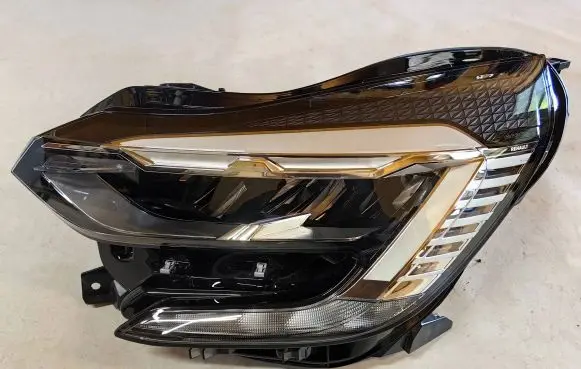 Renault Captur II Headlight/headlamp 260608054R