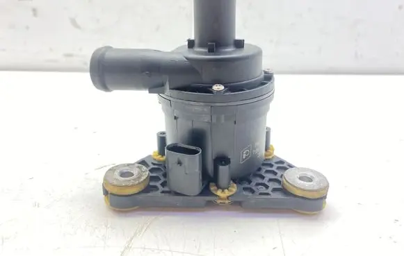 Porsche Panamera (971) Electric auxiliary coolant/water pump 706740110