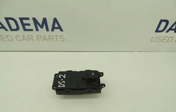 Chevrolet Cruze Electric window control switch DS2