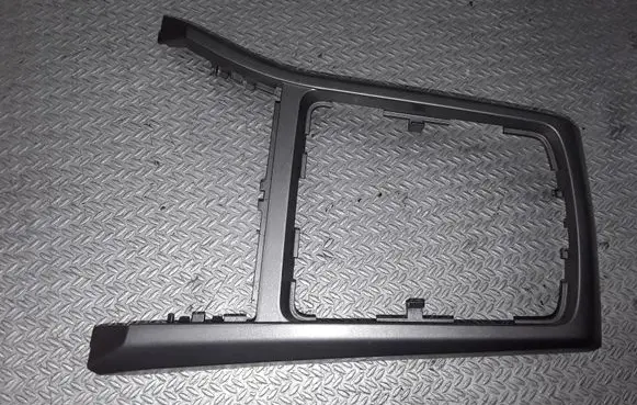Opel Astra H Gear shifter surround trim plastic 331985437