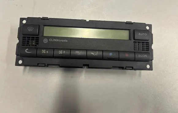 Volkswagen PASSAT B5.5 Climate control/heater control trim 
