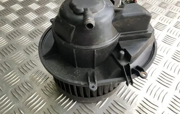 Volvo V70 Heater fan/blower 28417 28417LHD
