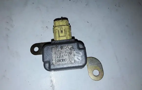 Mazda 323 F Airbag deployment crash/impact sensor B25D57KC0A