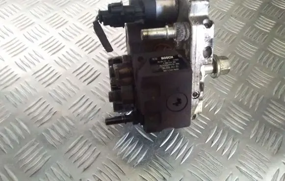 Ford Focus C-MAX Fuel injection high pressure pump 0445010089 9651844380