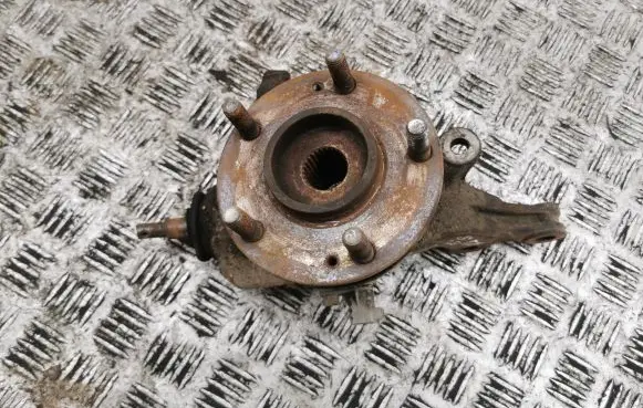 Hyundai i30 Front wheel hub