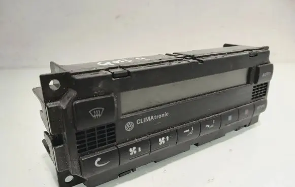 Volkswagen Golf IV Climate control unit