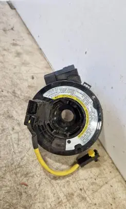 Suzuki Grand Vitara II Airbag slip ring squib (SRS ring)