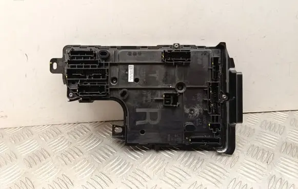 Tesla Model Y Central body control module 149784800E 149784800 16576503