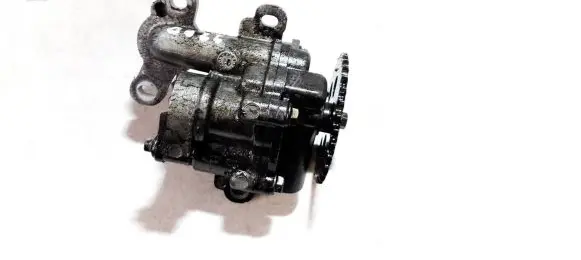 Ford Mondeo Mk III Oil pump 070905160 1c1q6600