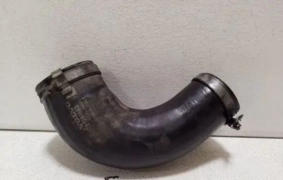 Volvo XC60 Intercooler hose/pipe 31293663