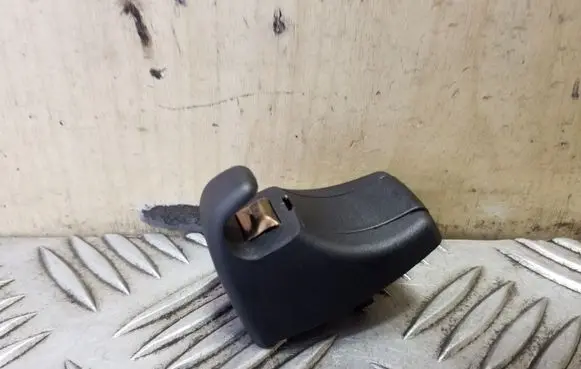 Sun visor clip/hook/bracket