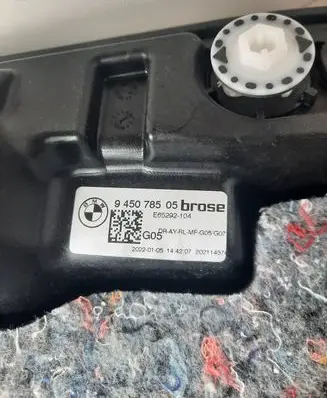 BMW X5 G05 Rear window lifting mechanism without motor 9450785
