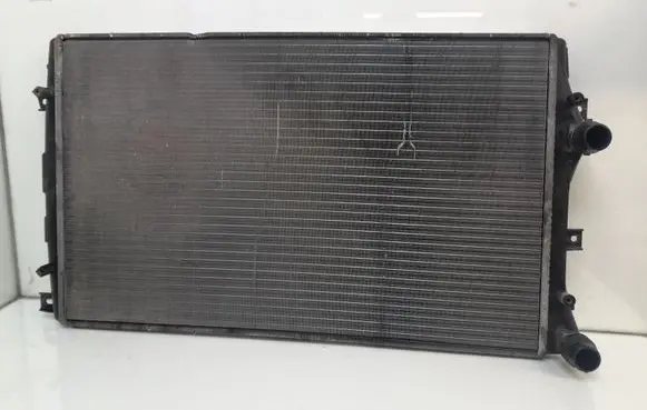 Skoda Octavia Mk2 (1Z) Coolant radiator 1K0121253AA