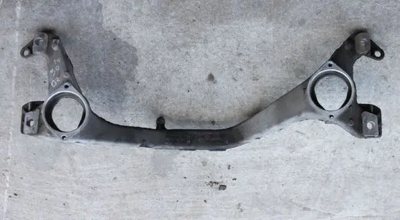 Audi Q7 4L Engine mounting bracket 7L0199207A