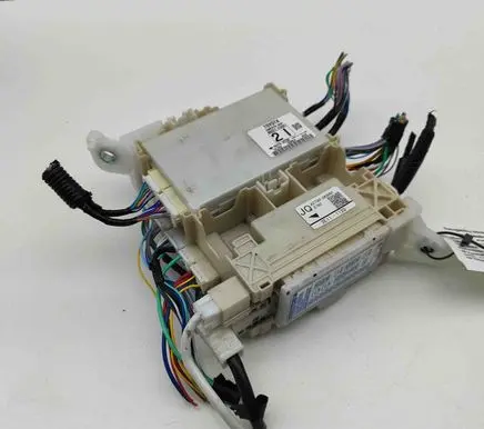 Toyota Hilux (AN120, AN130) Fuse module 89221F0021