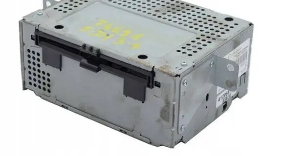 Ford Focus C-MAX Radio/CD/DVD/GPS head unit 10R048415 E1BT18C815LH A12968774